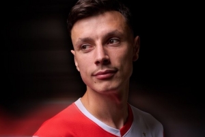 官方：费耶诺德签谢菲联中卫艾哈迈德奥德季奇，转会费近700万镑