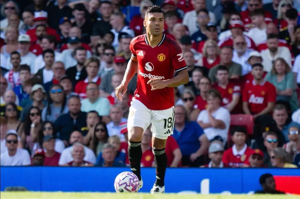 卡塞米罗：尽管输球但曼联走在正确的路上；我在这里很开心