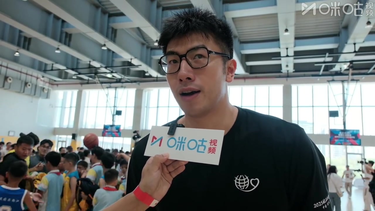 邹雨宸：廖三宁已经发挥很好了 不用我支招 期待他决赛有好的发挥