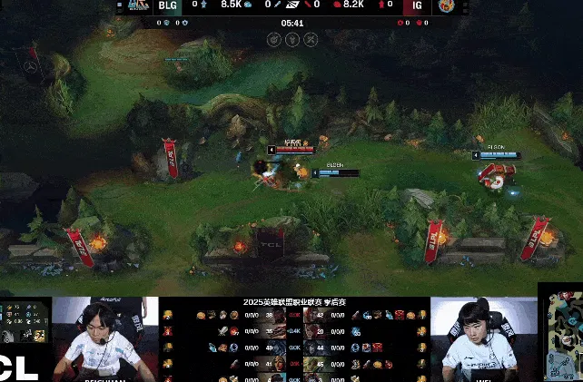 在线入口-Wei入侵野区刷野遭到发现，BLG中下三人集火拿下一血