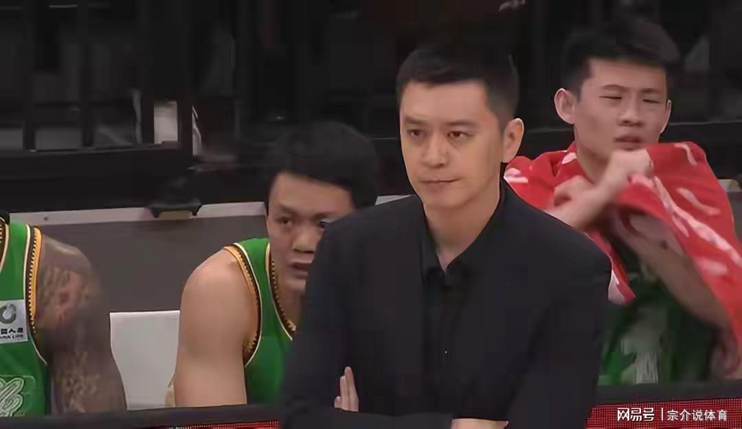 开云体育-脸都不要了！辽宁队惨败青岛，三大混子真要淘汰，杨鸣面临下课