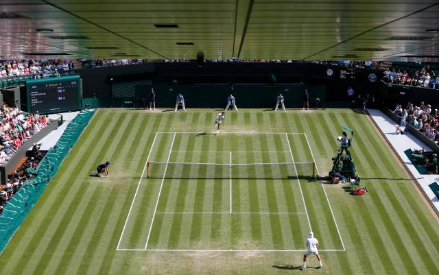 温网沦为表演赛梅总“躺回”第一 德约恐跌至第七